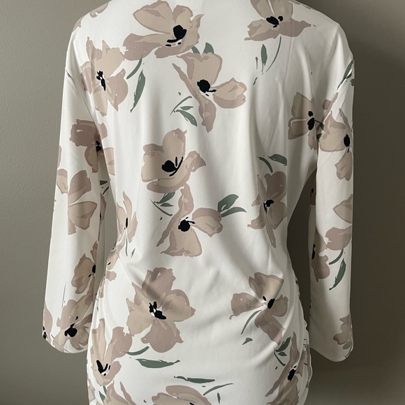 Ann Taylor factory polyester blouse - Picture 2 of 4